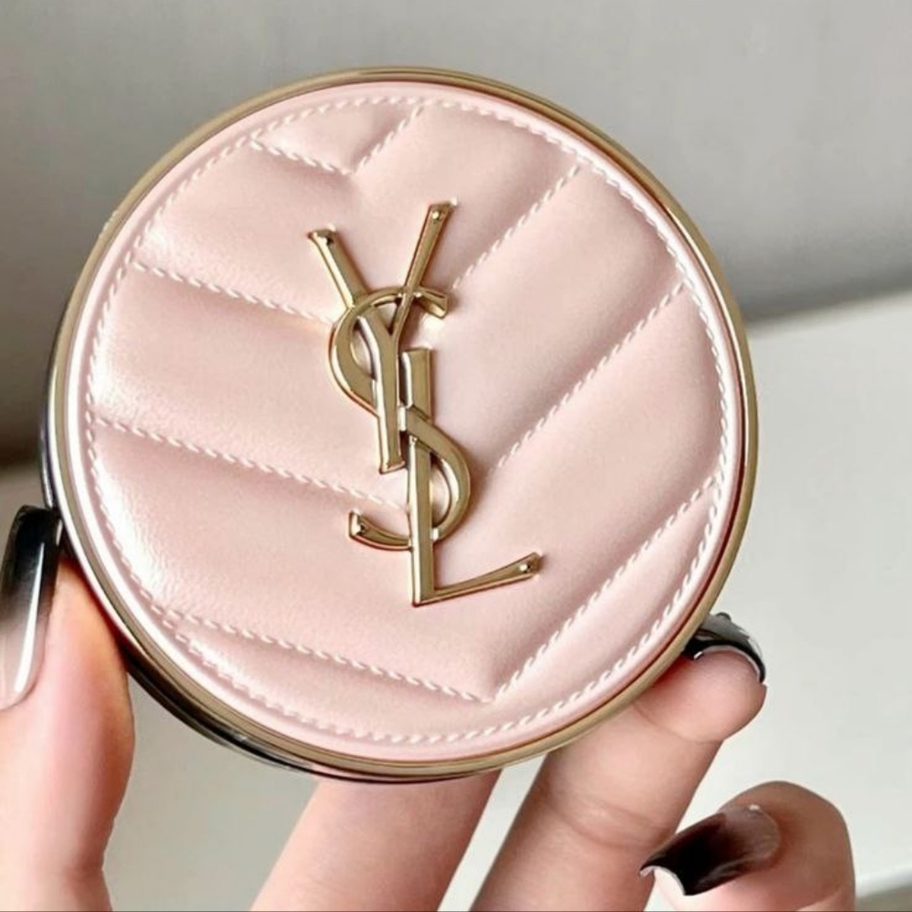 Yves Saint Laurent  Cushion Foundation,Spf 23,B10 - Picture 3 of 4